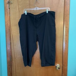Columbia Capri Pants